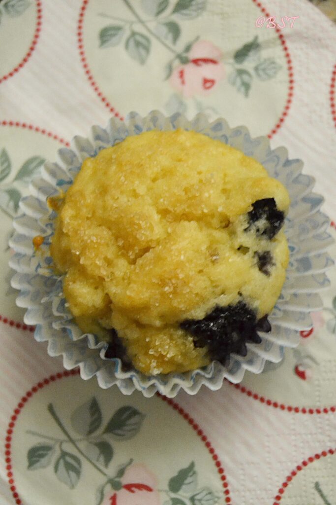 Easy Blueberry Muffins - The Big Sweet Tooth