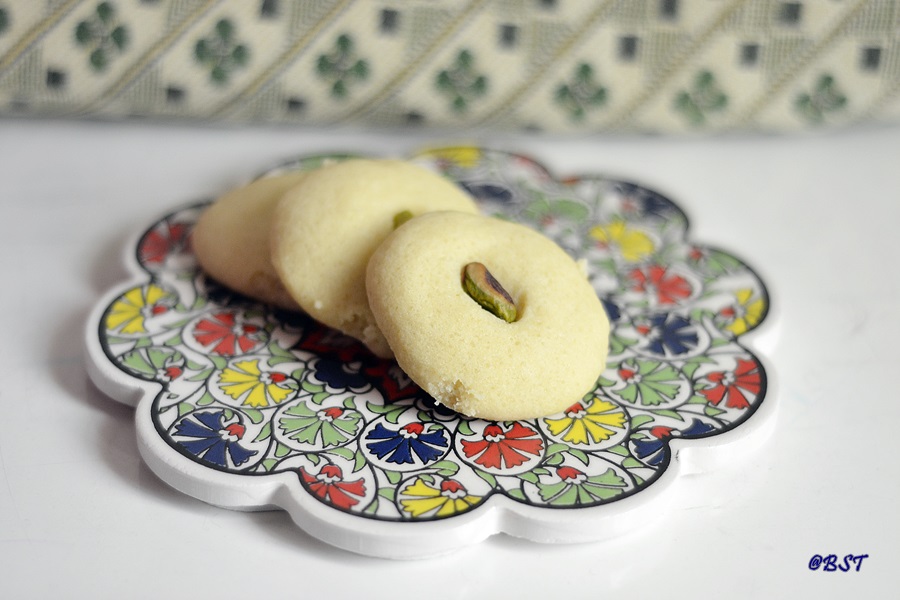 Ghorayeba Arab Shortbread Cookies The Big Sweet Tooth Ghorayeba Arab Shortbread Cookies The Big Sweet Tooth