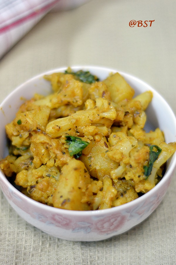 Aloo Gobhi | Easy Cauliflower Potato Curry {Version 2} - The Big Sweet ...